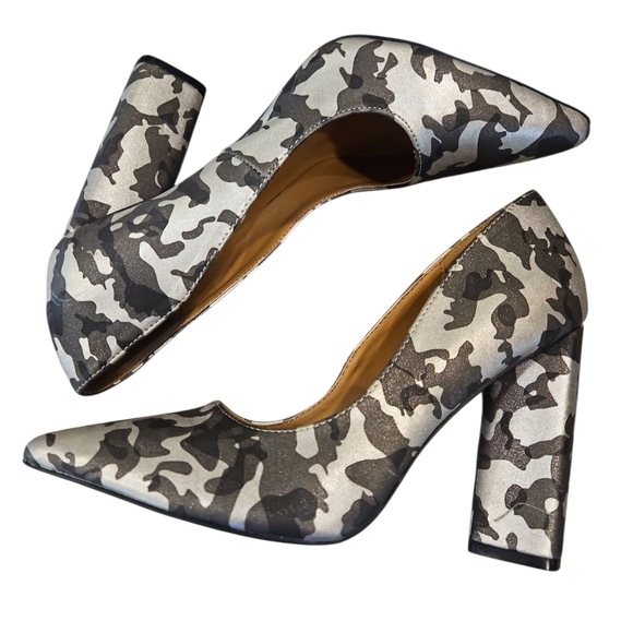 Qupid SZ 8 NWOB Silver/Gray Camo Pointed Toe 4" Block Heel Stiletto Pump - Picture 6 of 9